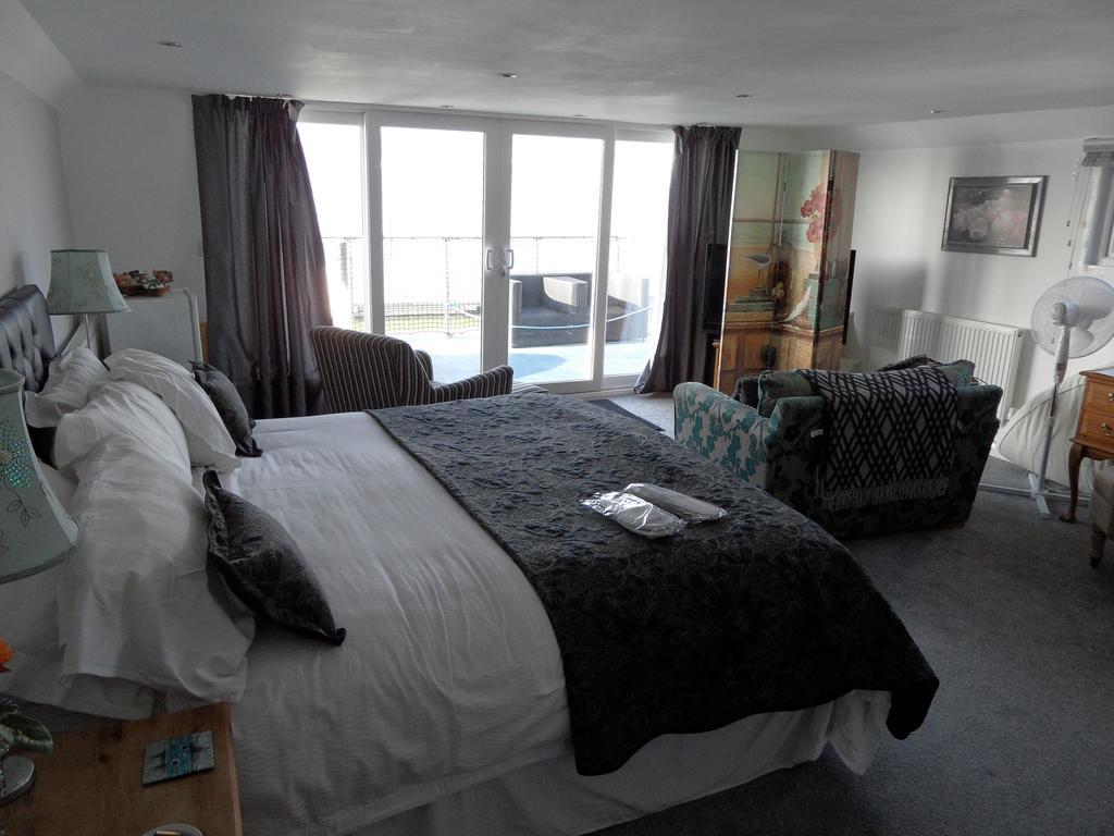 Houseboat Harbourside View Bed and Breakfast Newport  Exteriör bild